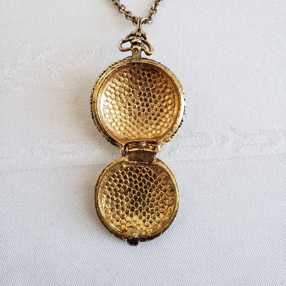 Vintage Locket Pendant. Gold & Silver antiqued tones. Statement necklace. - Picture 10 of 14